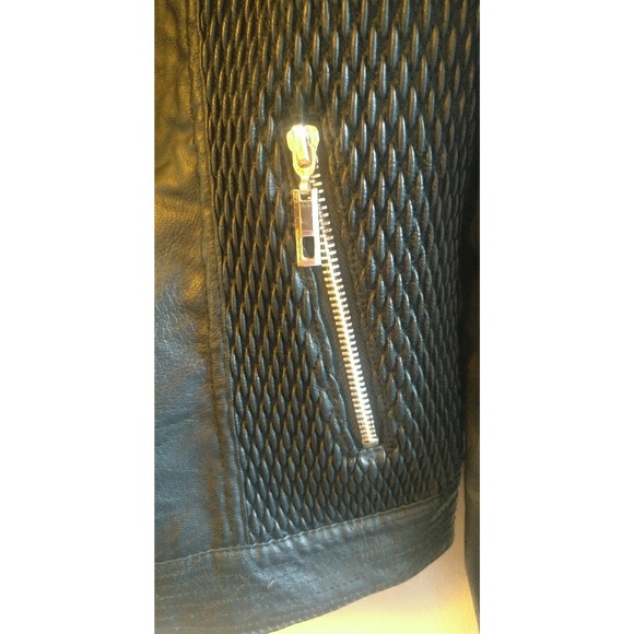 Jacket DONATED! - Picture 5 of 6